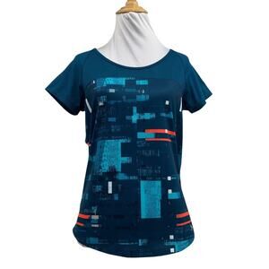 Under Armour Shirt Women XS Extra Small HeatGear Open Back Printed Panel Wicking